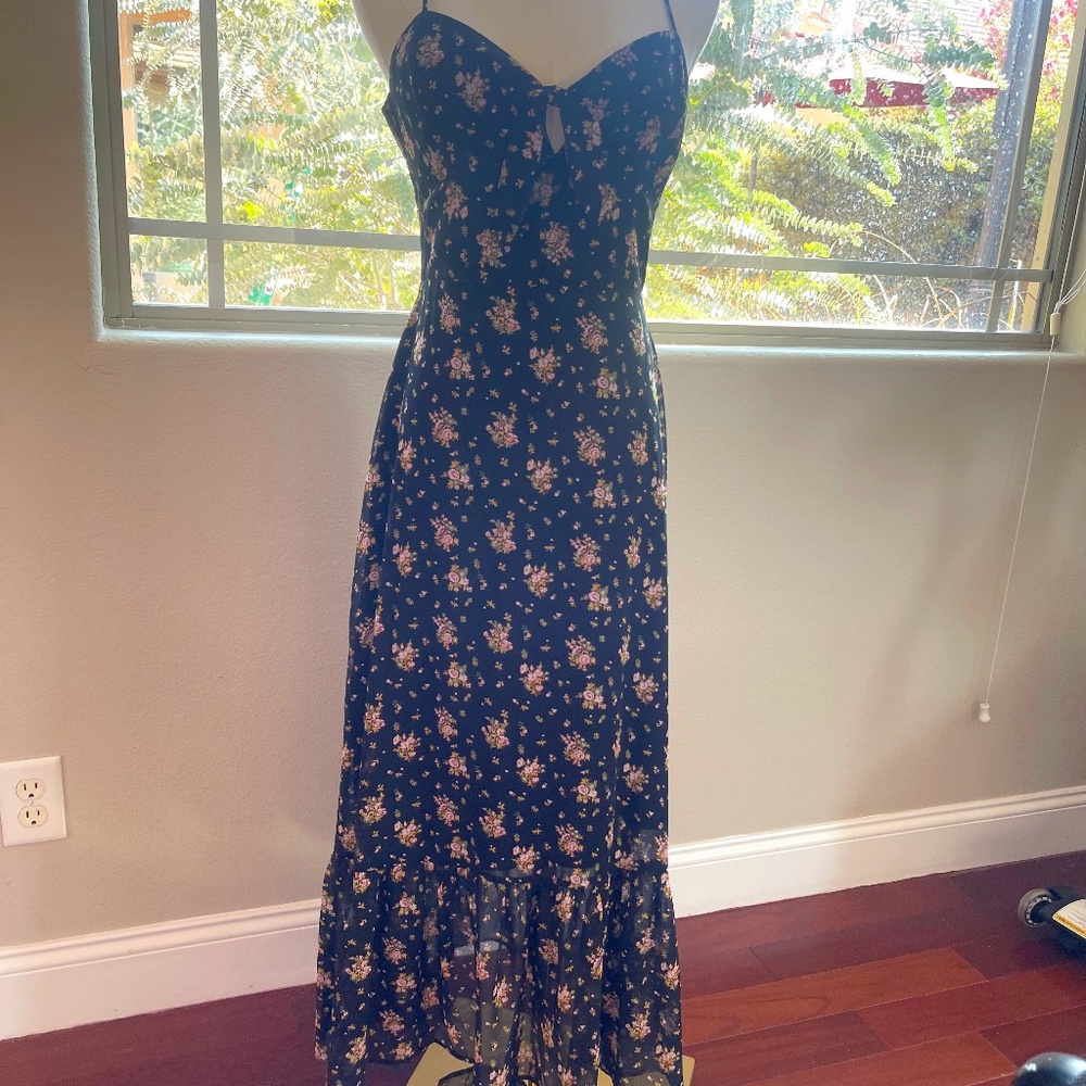 Wayf Massa Tie Knot Black Floral Midi Dress with Ruffle Hem Sz S